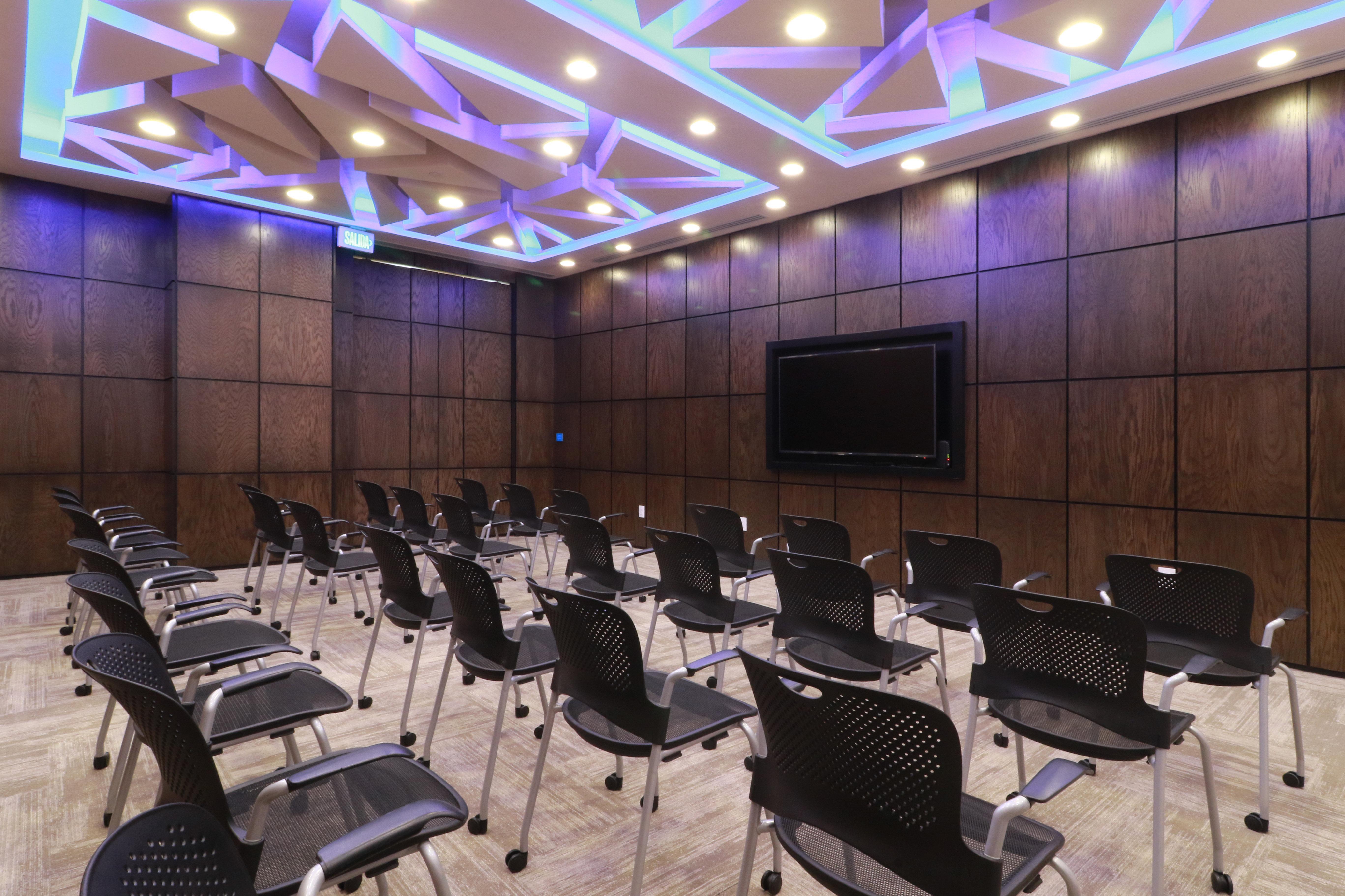 Hotel Crowne Plaza Leon By Ihg Exterior foto