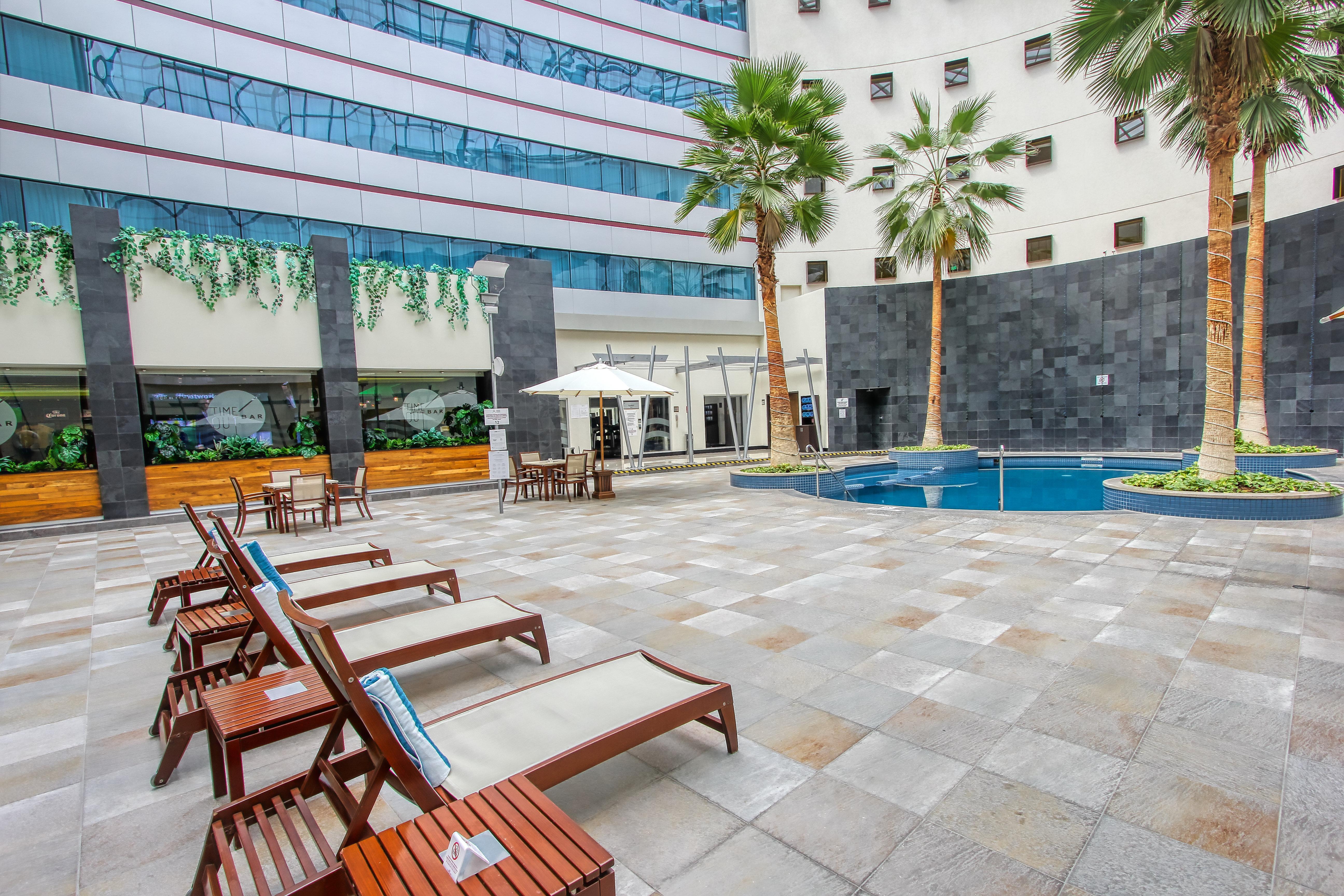 Hotel Crowne Plaza Leon By Ihg Exterior foto