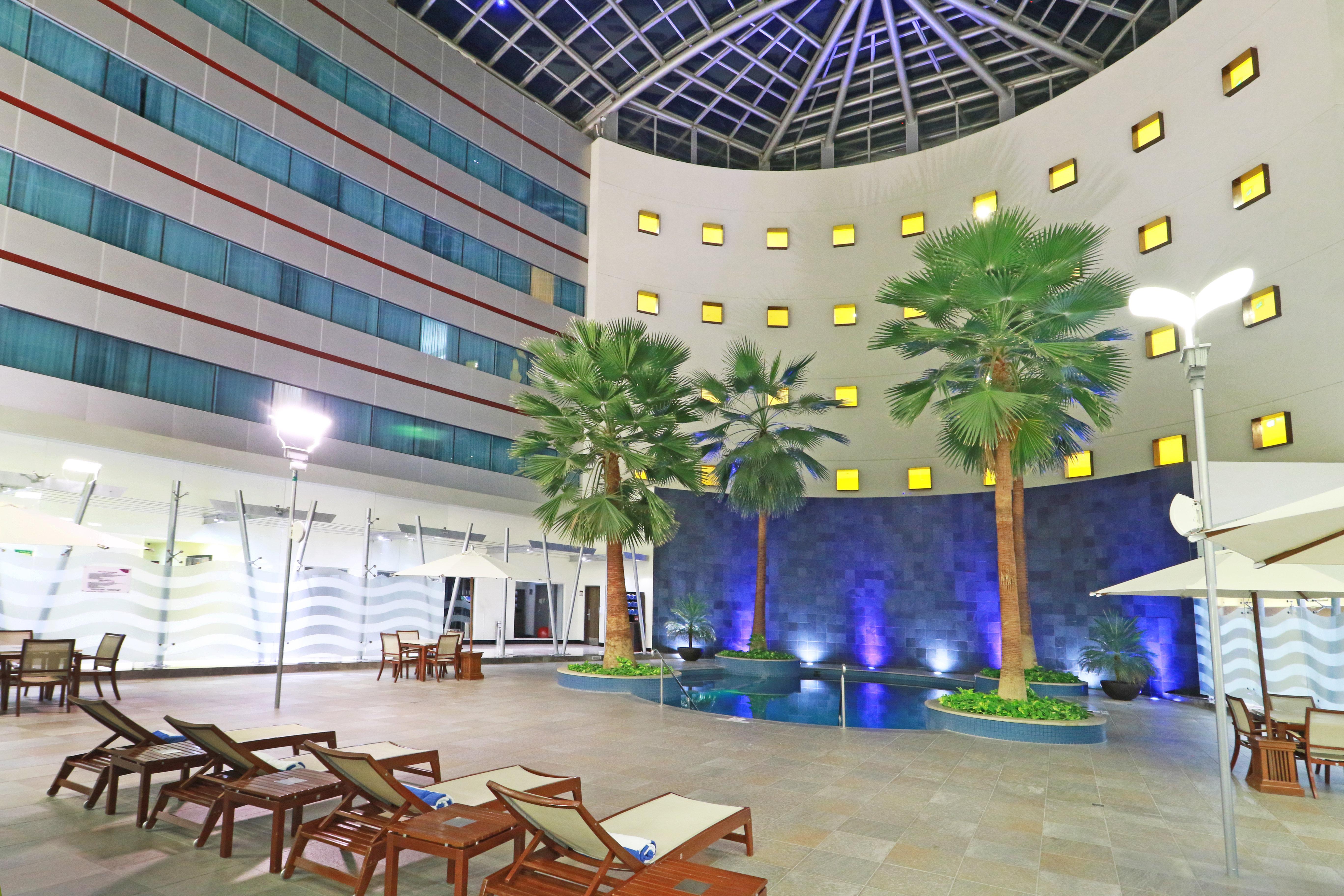 Hotel Crowne Plaza Leon By Ihg Exterior foto