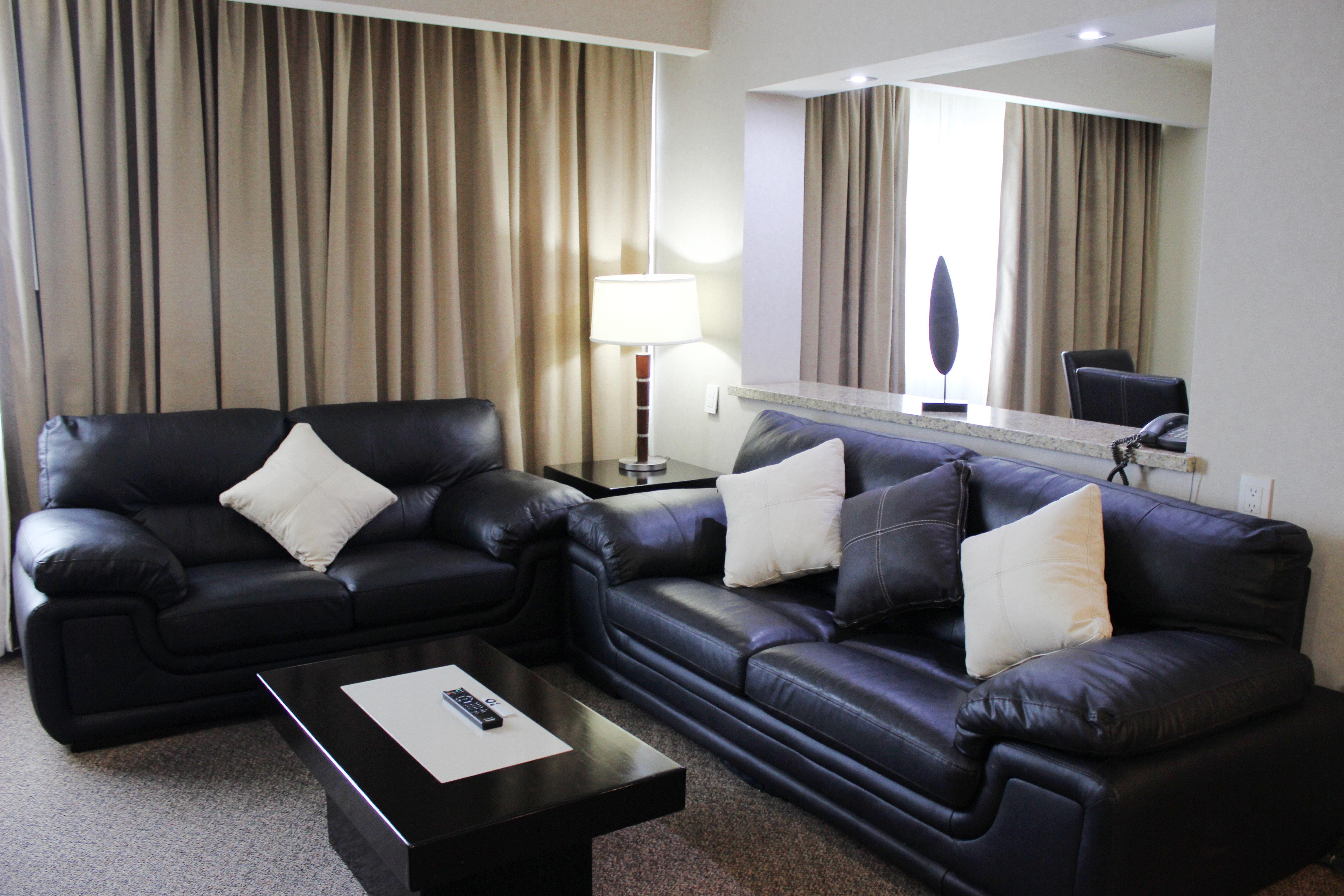 Hotel Crowne Plaza Leon By Ihg Exterior foto