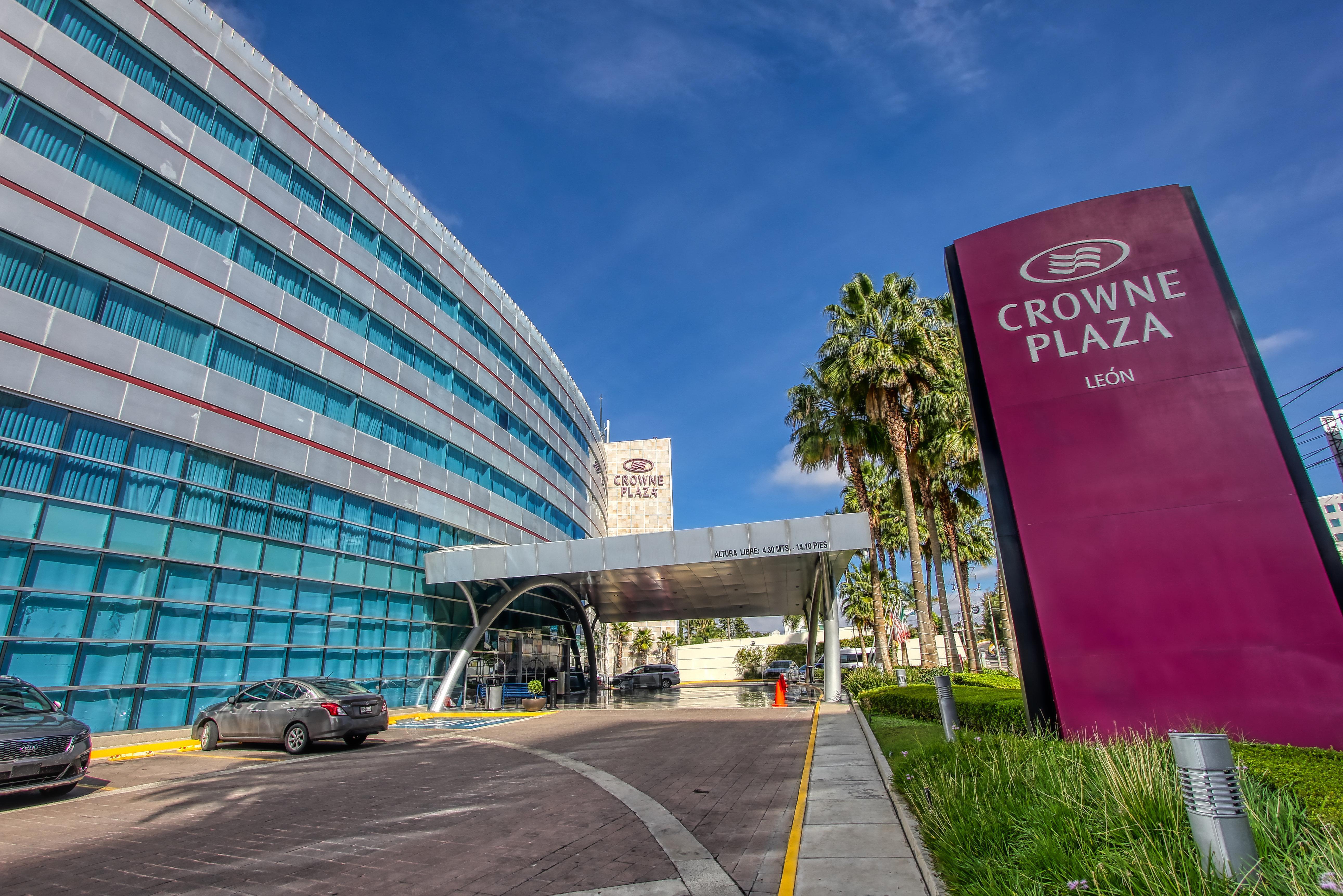 Hotel Crowne Plaza Leon By Ihg Exterior foto