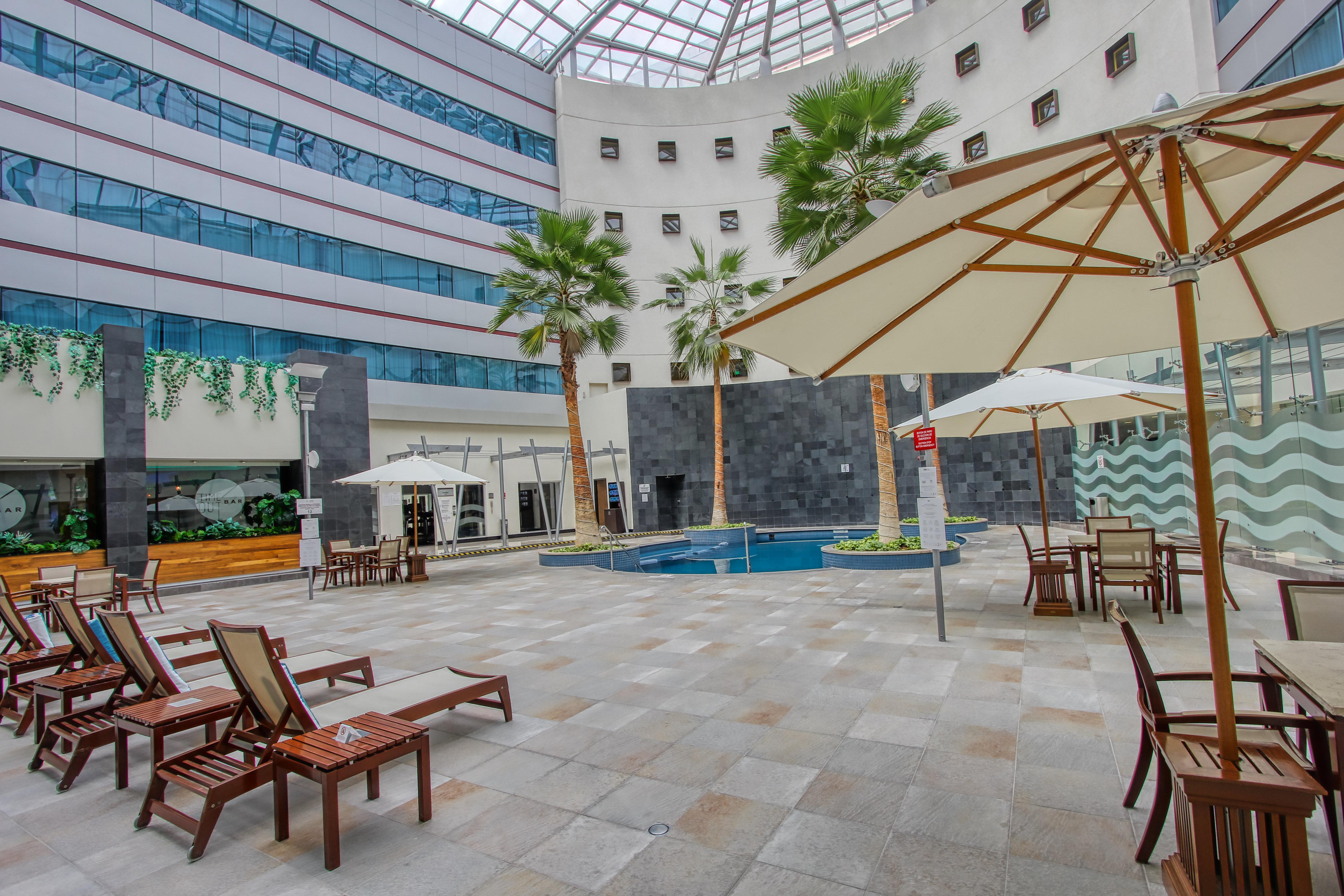 Hotel Crowne Plaza Leon By Ihg Exterior foto